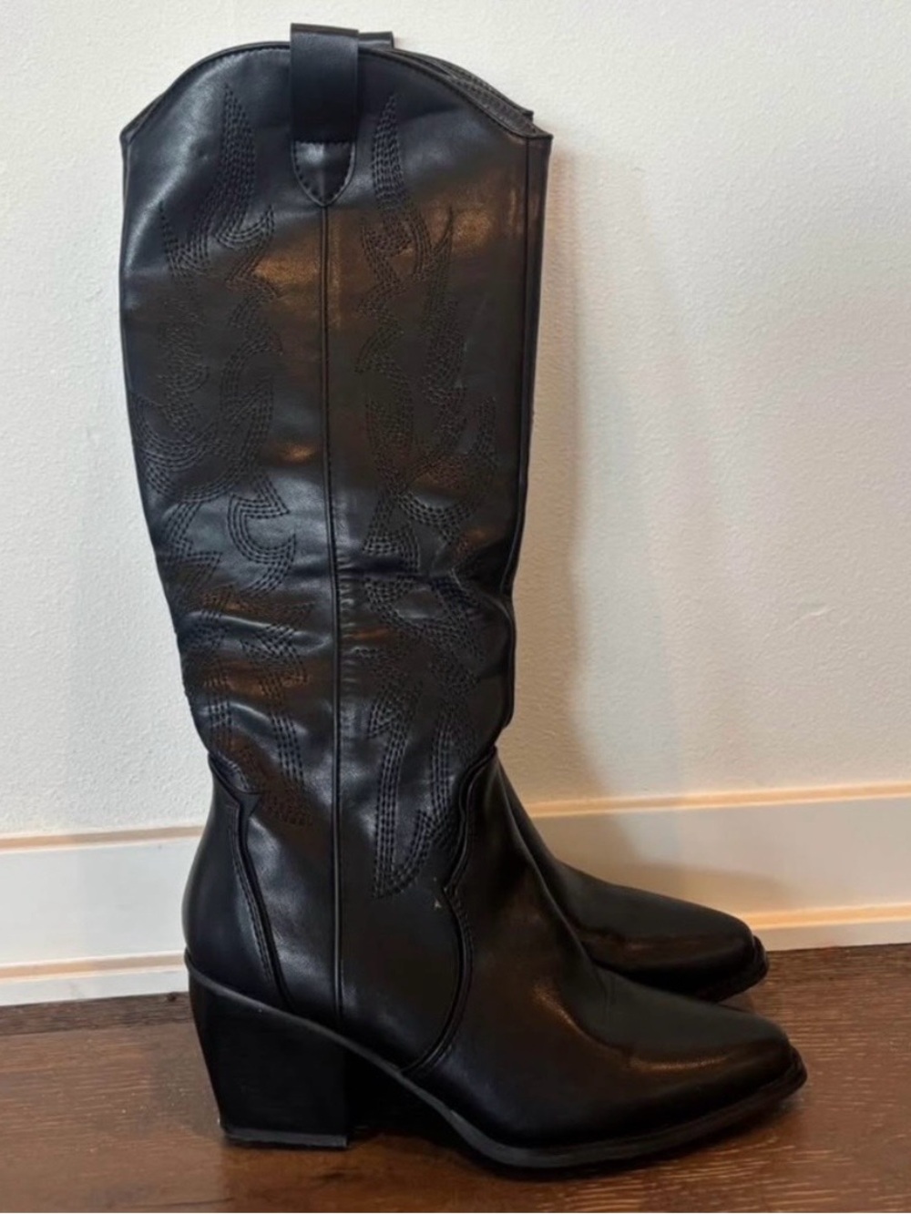 Dream Paris Cowboy Boots